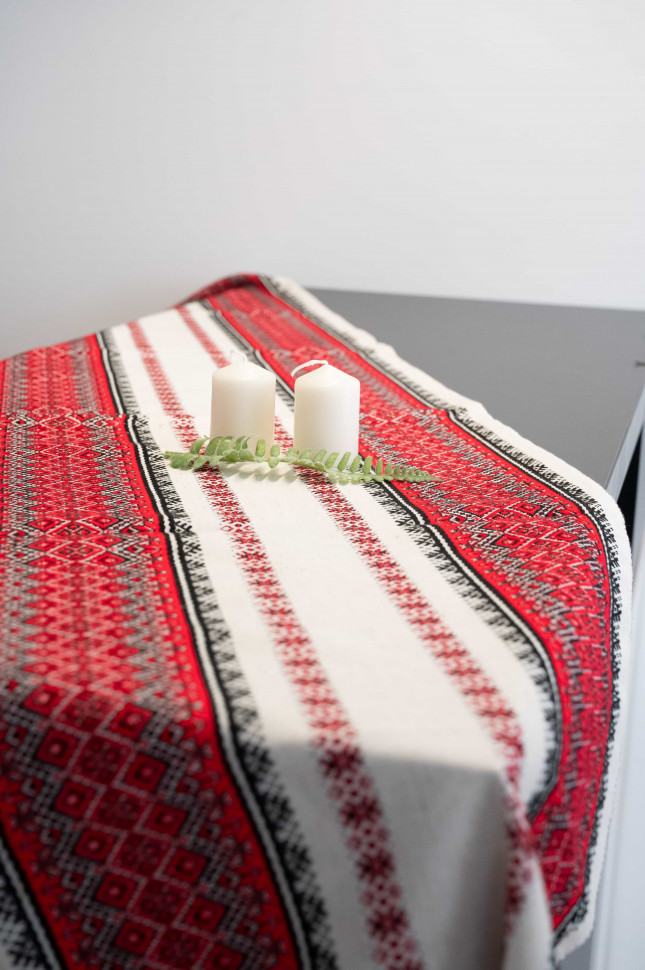 Вишита доріжка-скатертина та серветки Ethnic