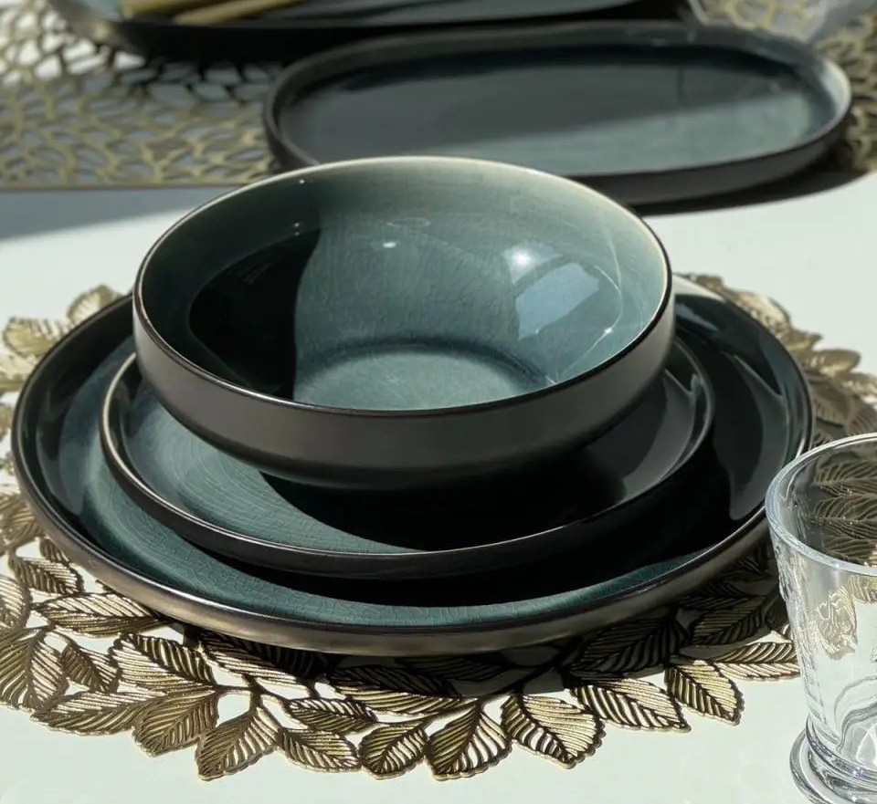 Тарелка Novel