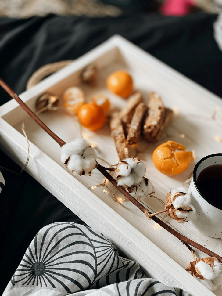 Дерев'яний піднос White moon