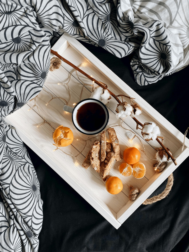 Дерев'яний піднос White moon