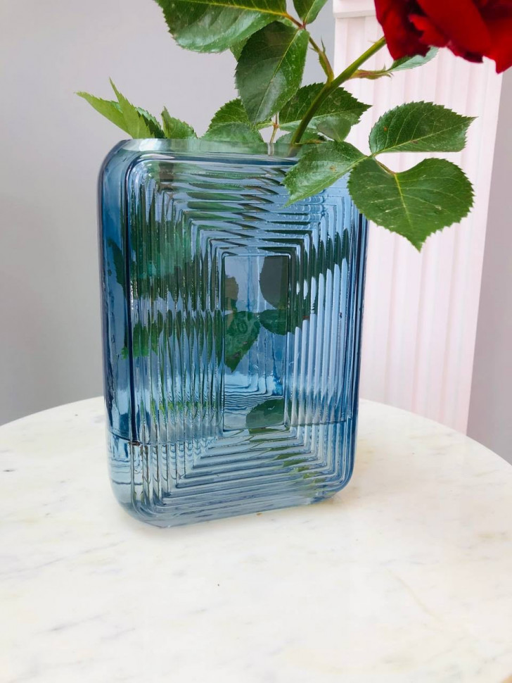  Скляна ваза Lifi