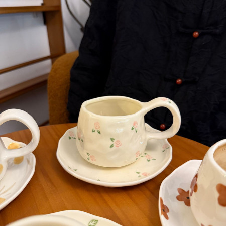 Чашка с блюдцем Delicate flower 300 мл 