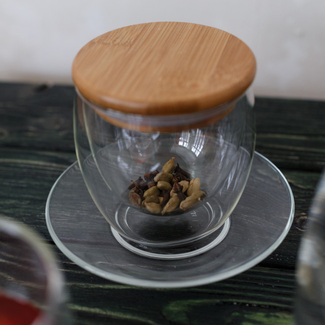 Скляне блюдце Olly