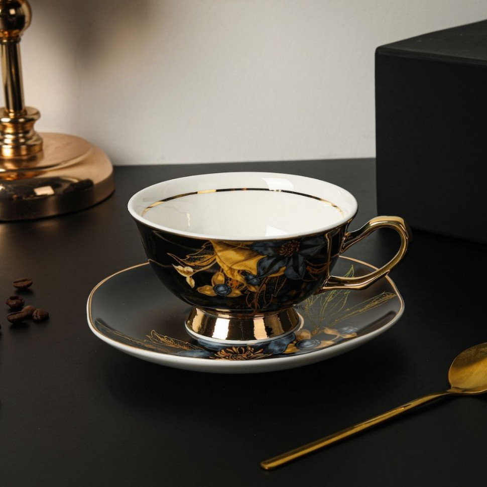 Чашка з блюдцем Victorian Charm