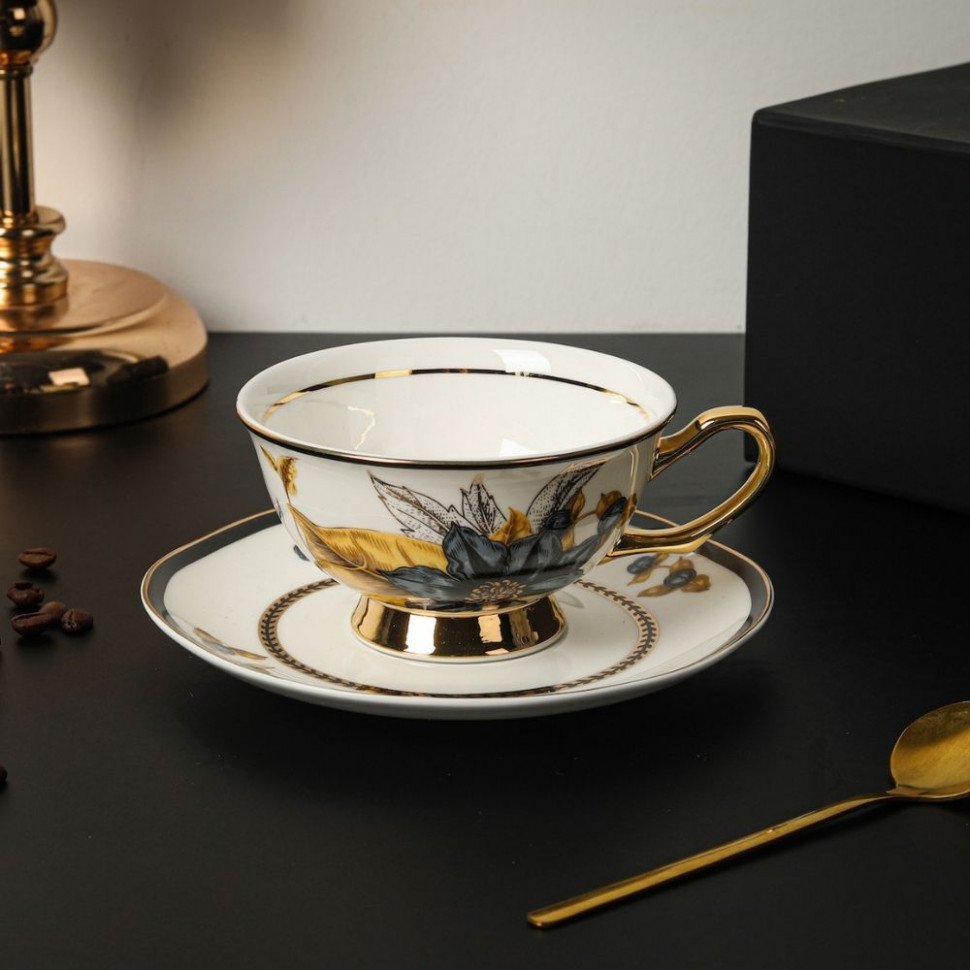 Чашка з блюдцем Victorian Charm