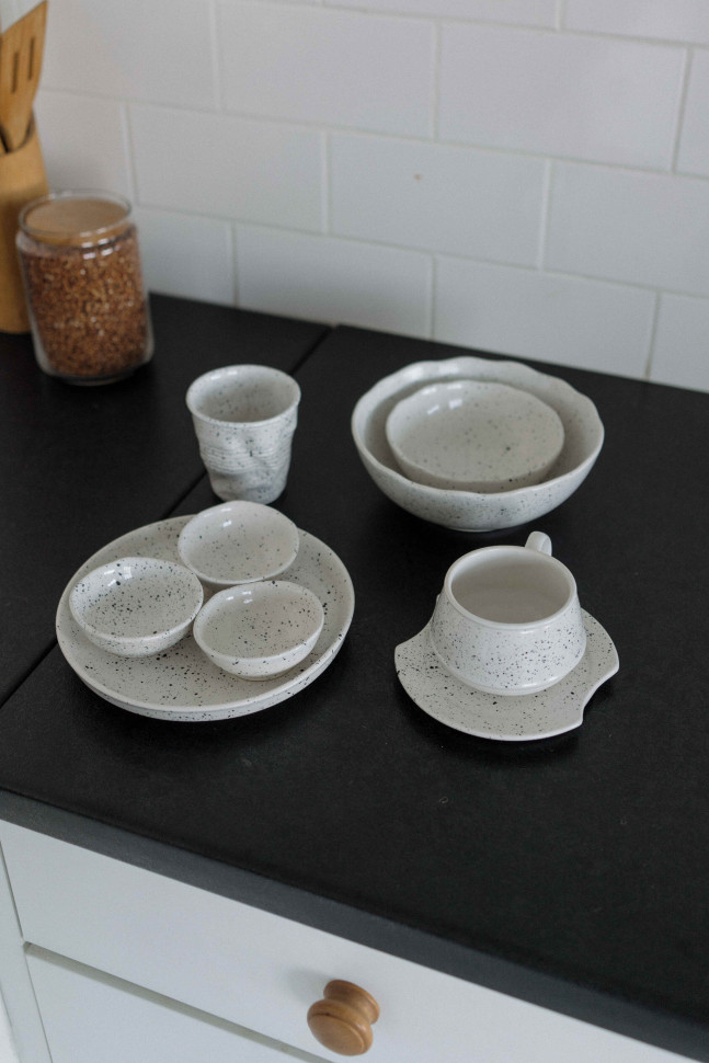 Керамическая чашка с блюдцем Cosmo