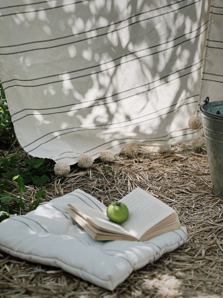 Покривало (пляжний килимок) Milis з бубонами