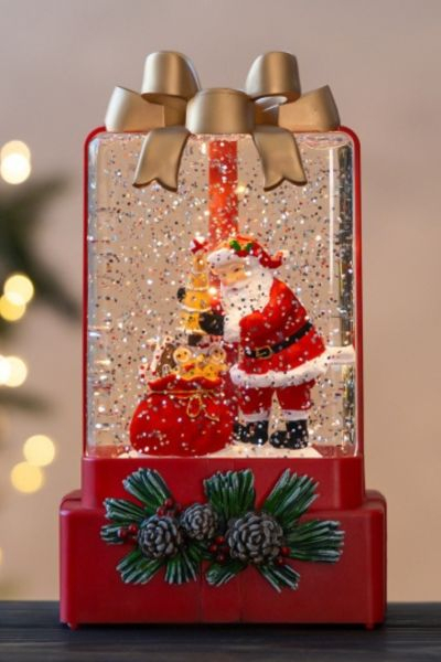 Игрушки со снегом